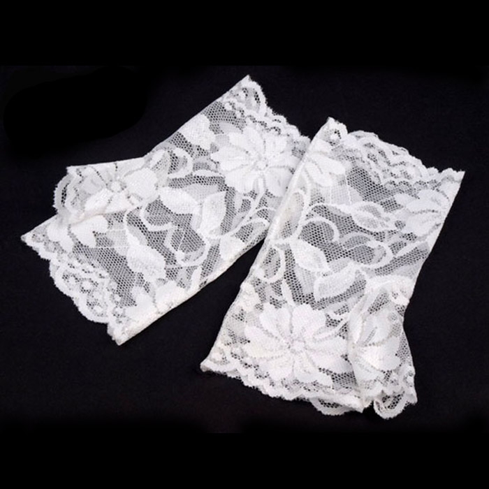 mitenki białe koronkowe, white lace mittens.