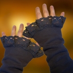 ocieplacze na ręce czarne z koronką, black arm warmers with lace