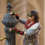 Mitenki Wełniane Długie Czarne w Czerwone Pąki Kwiatów