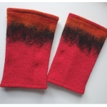 Ocieplacze Wełniane na Nadgarstki Czerwone z Czarnym Cieniem