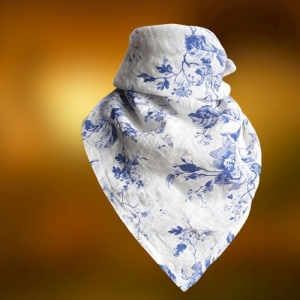 Bandana Lniana Biała w Niebieskie Róże