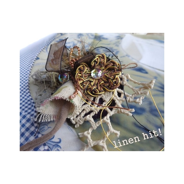 Fantazyjny Wielki Guzik Lniany Biżuteryjny - Broszka 10 cm OOAK