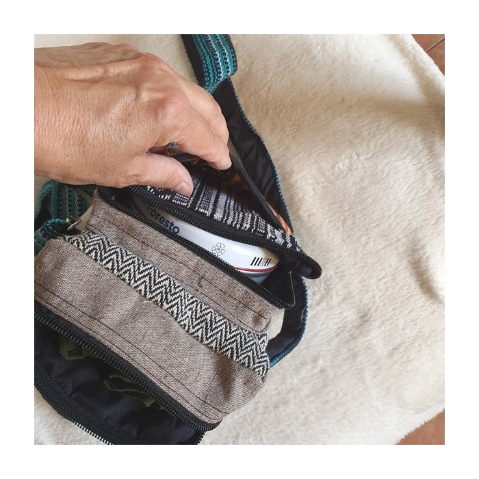 Torebka Etniczna Cross Body z Kieszeniami z Konopi Siewnej Odcienie Niebieskiego