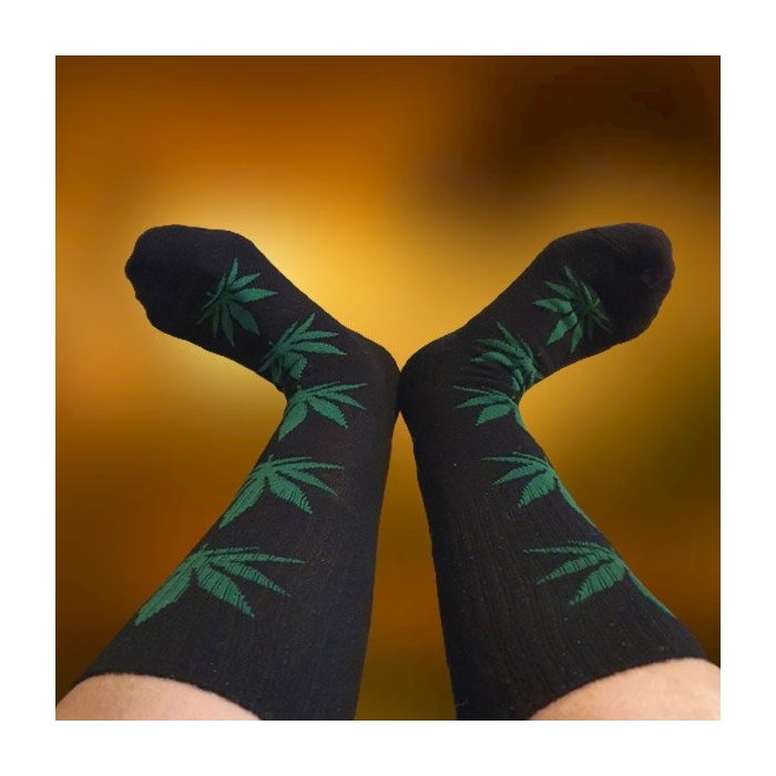 Skarpety Bawełniane Czarne z Zielonymi Liśćmi Konopi Unisex